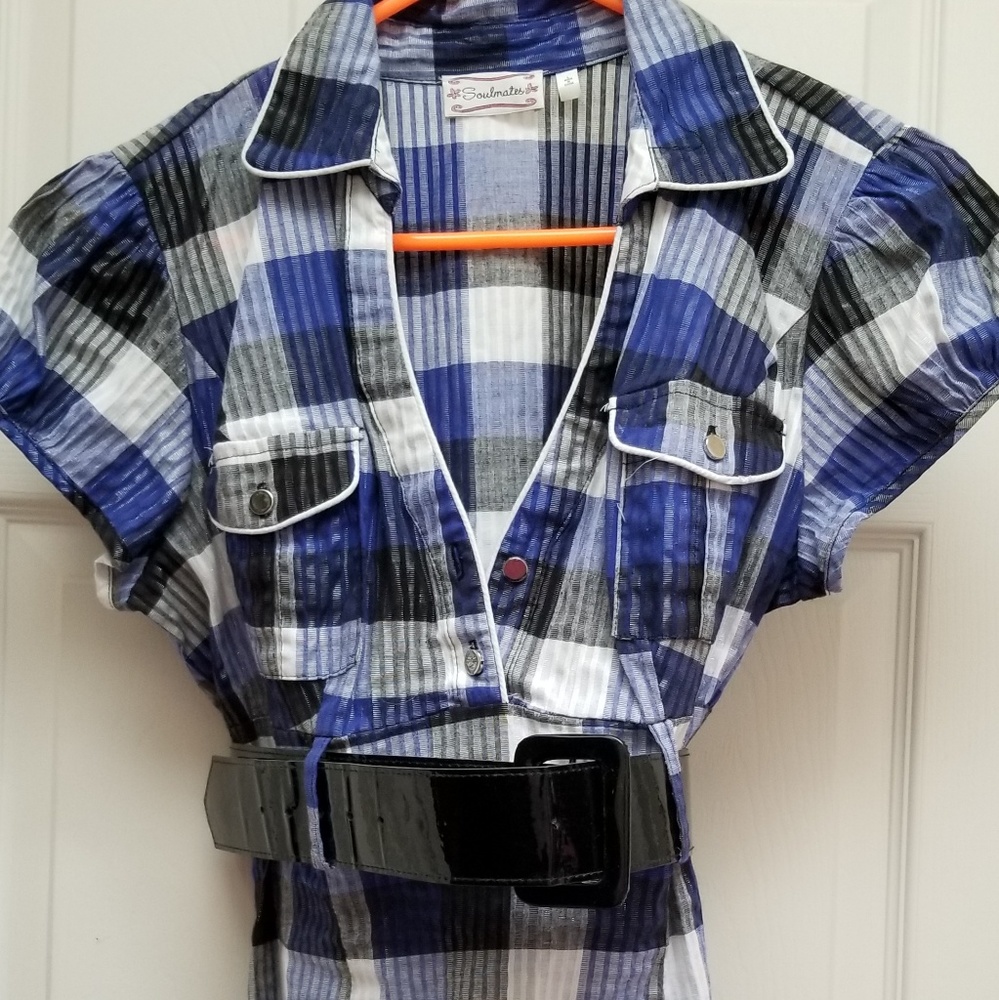 2 Dress shirts
